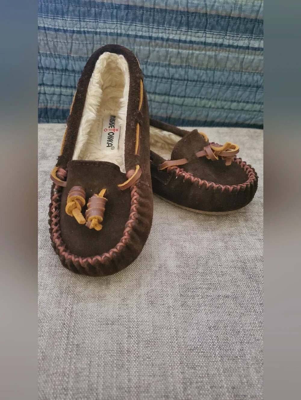 Minnetonka Kid's Cassie Slippers